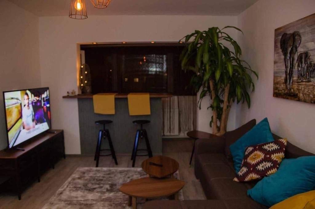 Colonial Touch Apartament Braszów Zewnętrze zdjęcie
